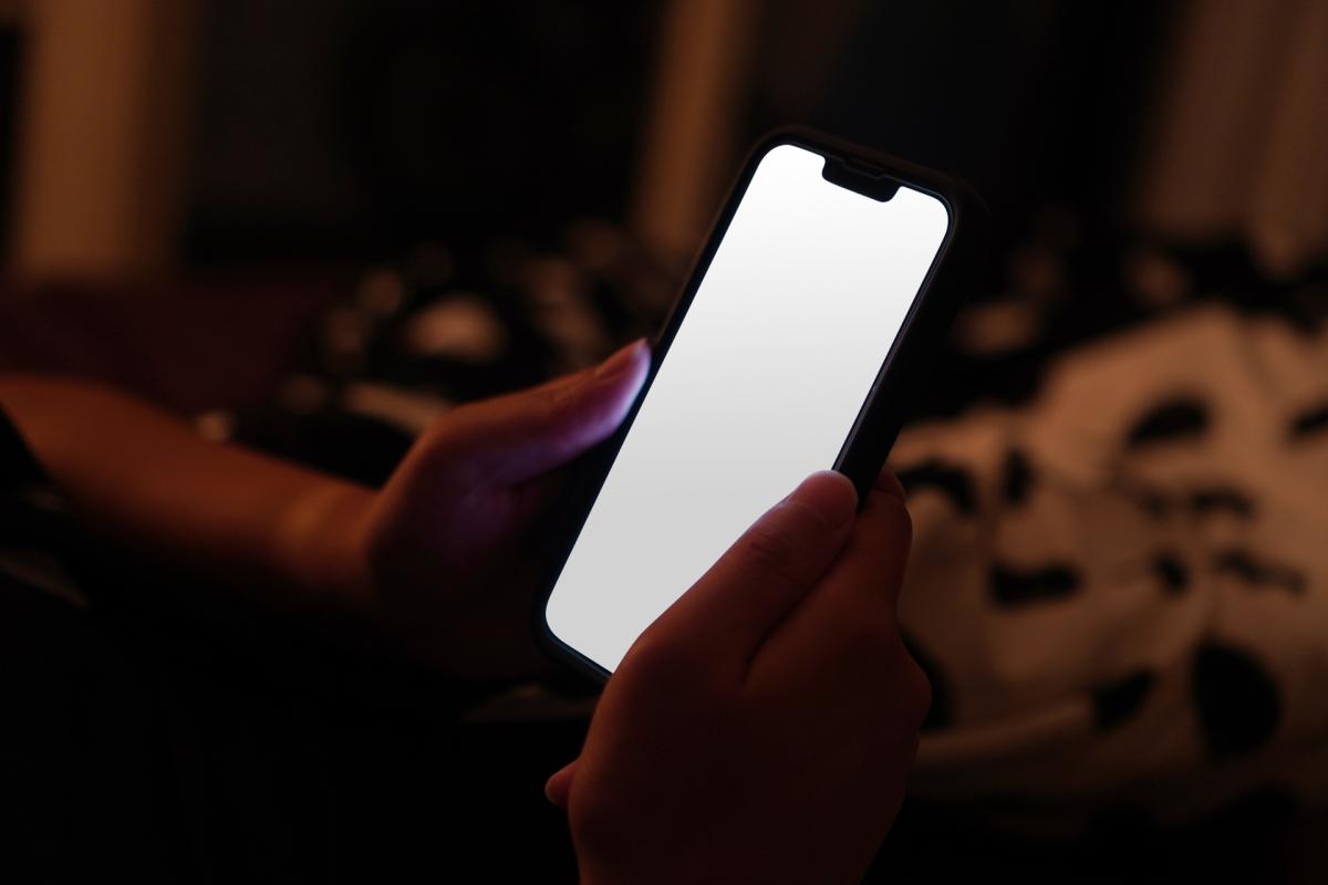 夜中に「仕事探し つらい」と検索してしまう理由と、心が楽になる考え方